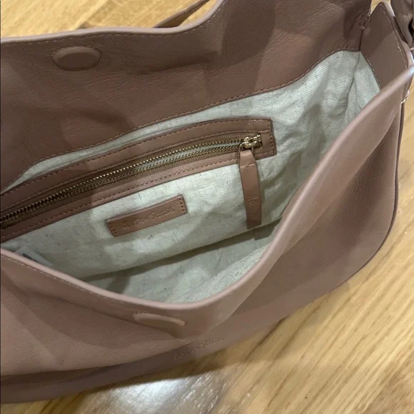 & Other Stories Tan Leather Shoulder Bag - Picture 8 of 8